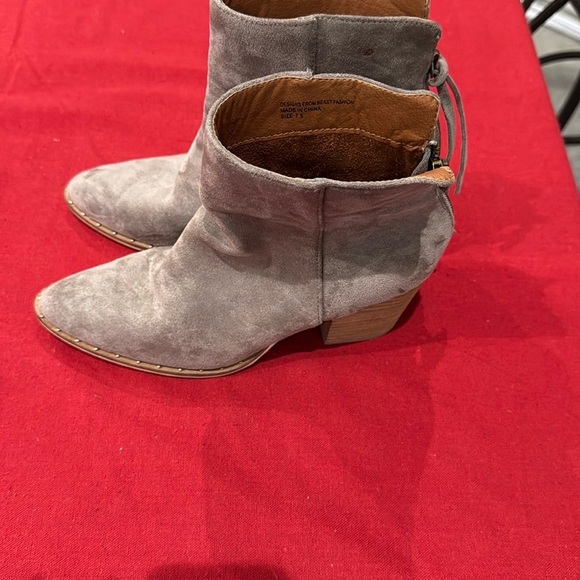 beast fashion grey Suede Ankle Boots - Picture 2 of 7